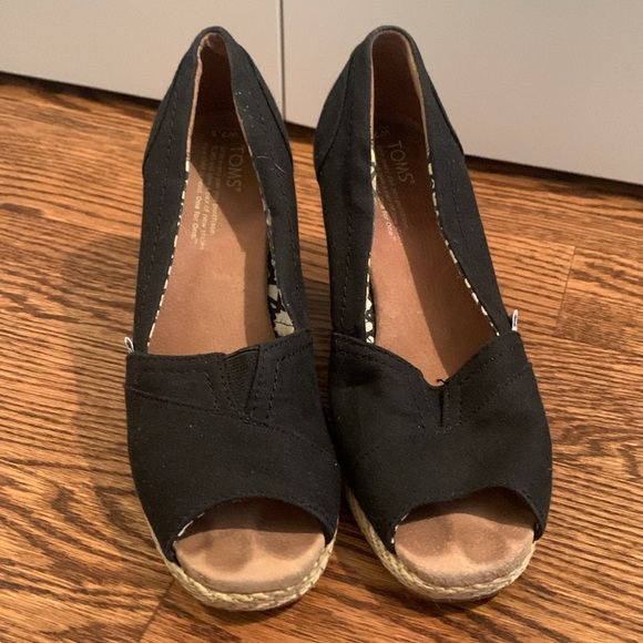 Toms wedges, size 7.5 - Picture 7 of 9